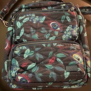 Lug compass in peacock multi nwot